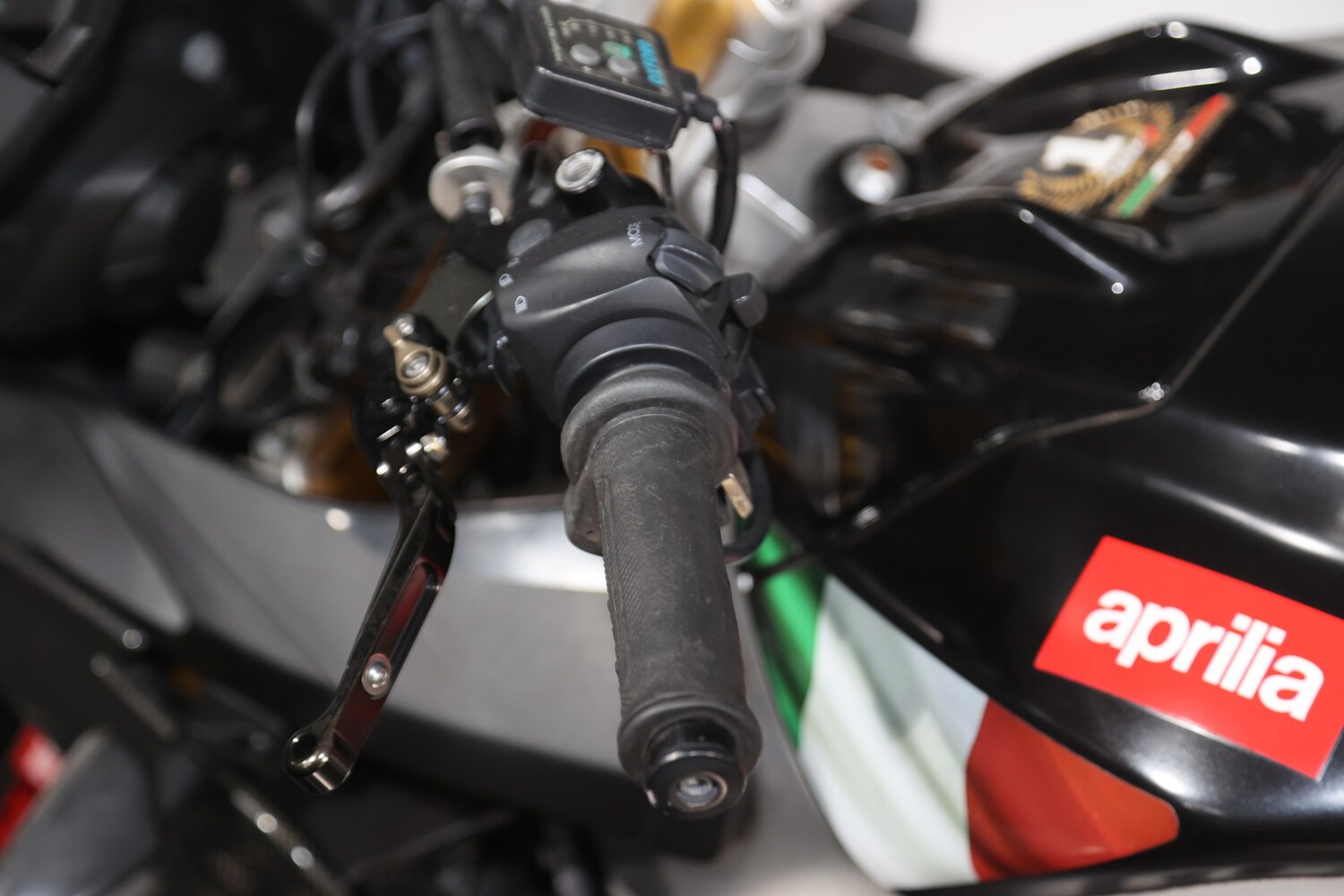 Used Aprilia TUONO 2011 for sale - 78941684: Photo 6