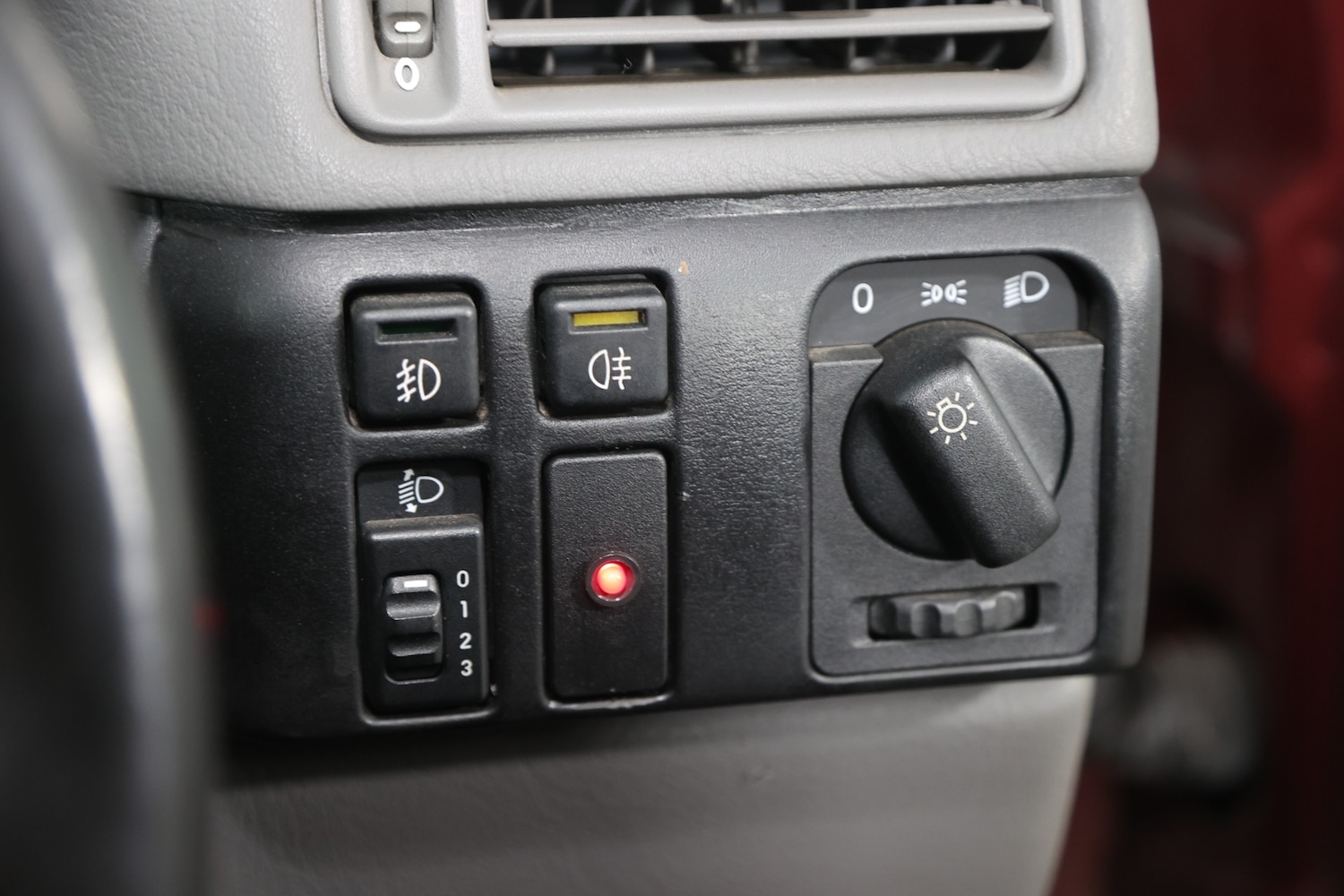 Used Vauxhall Cavalier 1993 for sale - 77662834: Photo 24