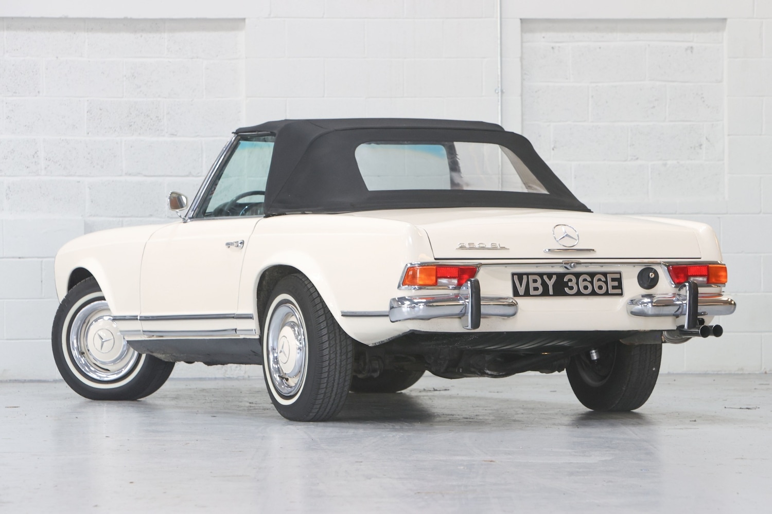 Used Mercedes-Benz 250 1967 for sale - 77326182: Photo 2