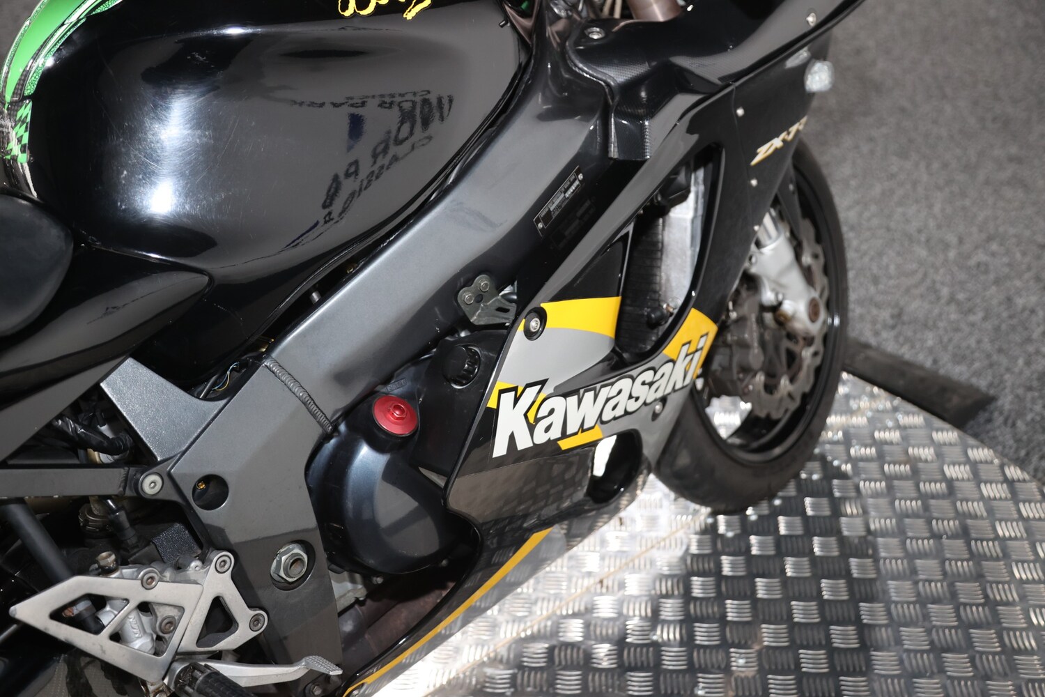 Kawasaki NINJA ZX 7