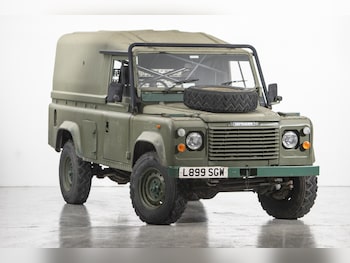 Land Rover Defender 110 feature image