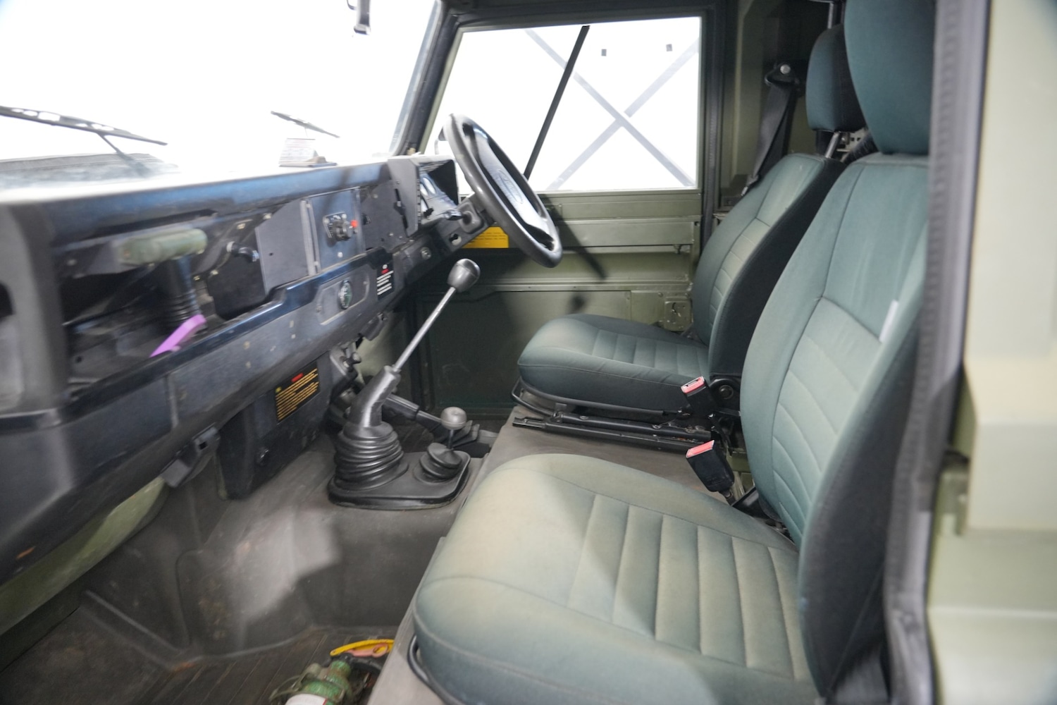 Used Land Rover Defender 110 2017 for sale - 77872045: Photo 4