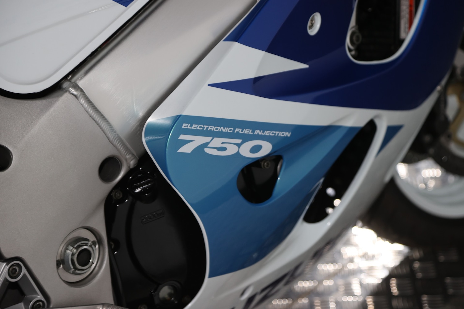 Used Suzuki GSXR750 for sale - 78628165: Photo 16
