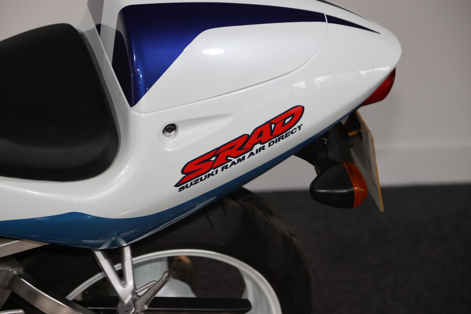 Used Suzuki GSXR750 for sale - 78628165: Photo 4