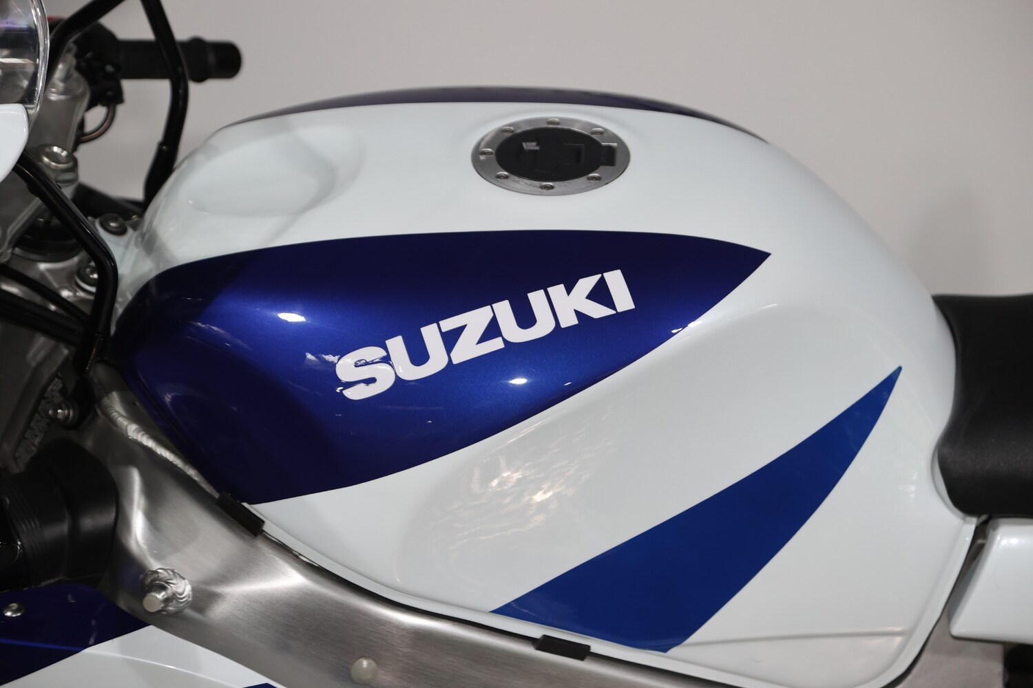 Used Suzuki GSXR750 for sale - 78628165: Photo 5