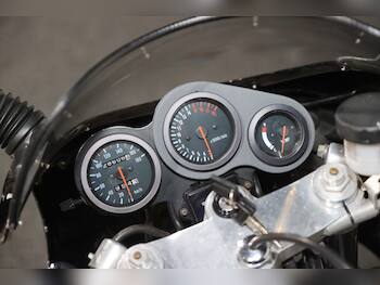 Used Suzuki GSX-R 1990 for sale - bike-79879358: Photo