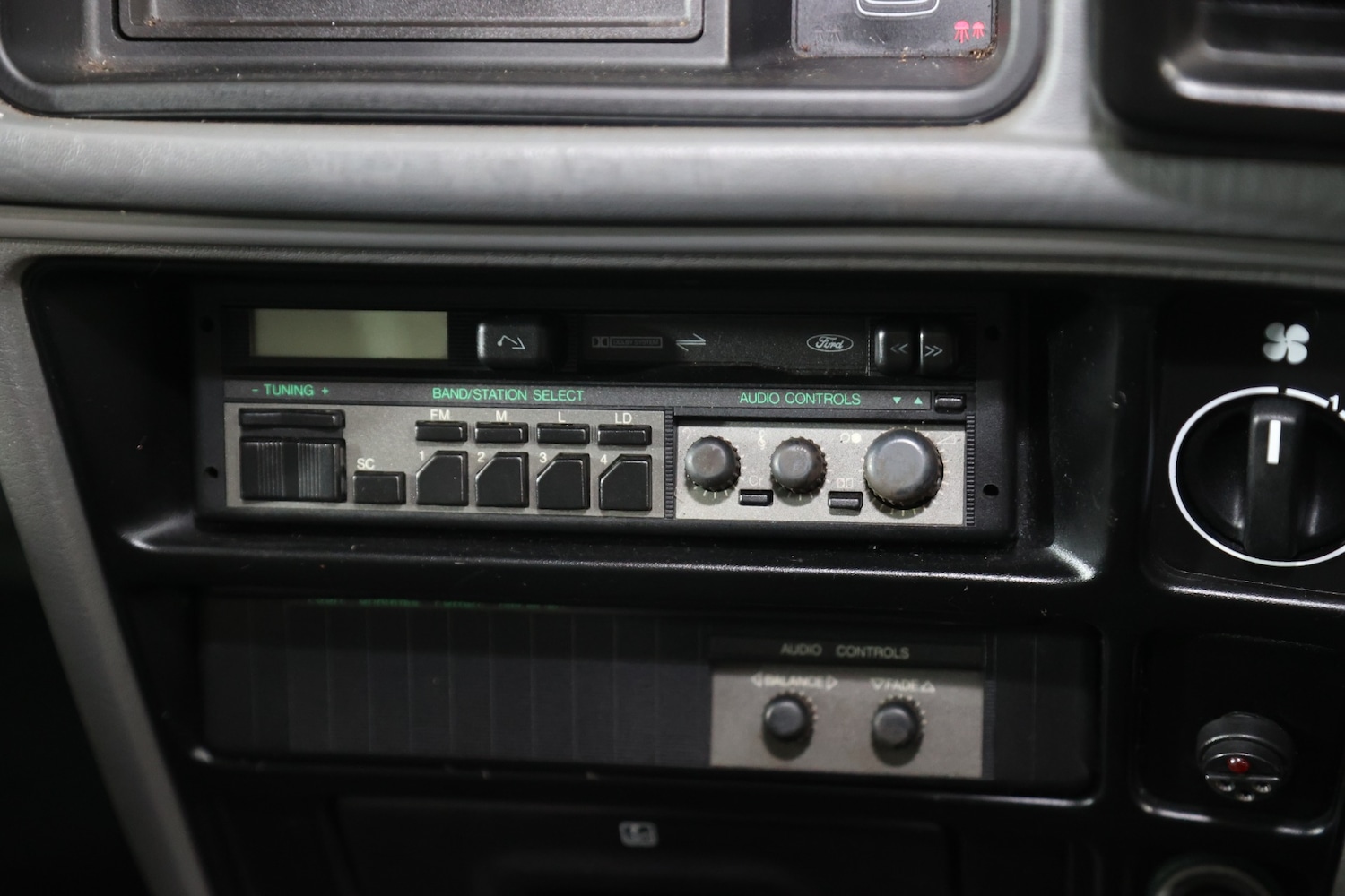 Used Ford Sierra 1988 for sale - 77663761: Photo 20