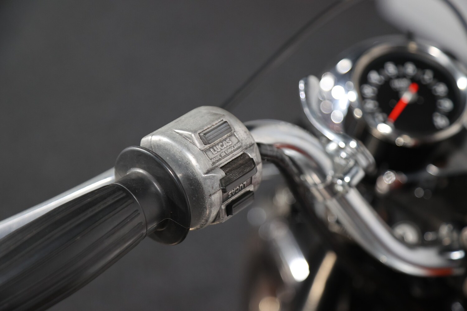 Triumph T100C TROPHY 500