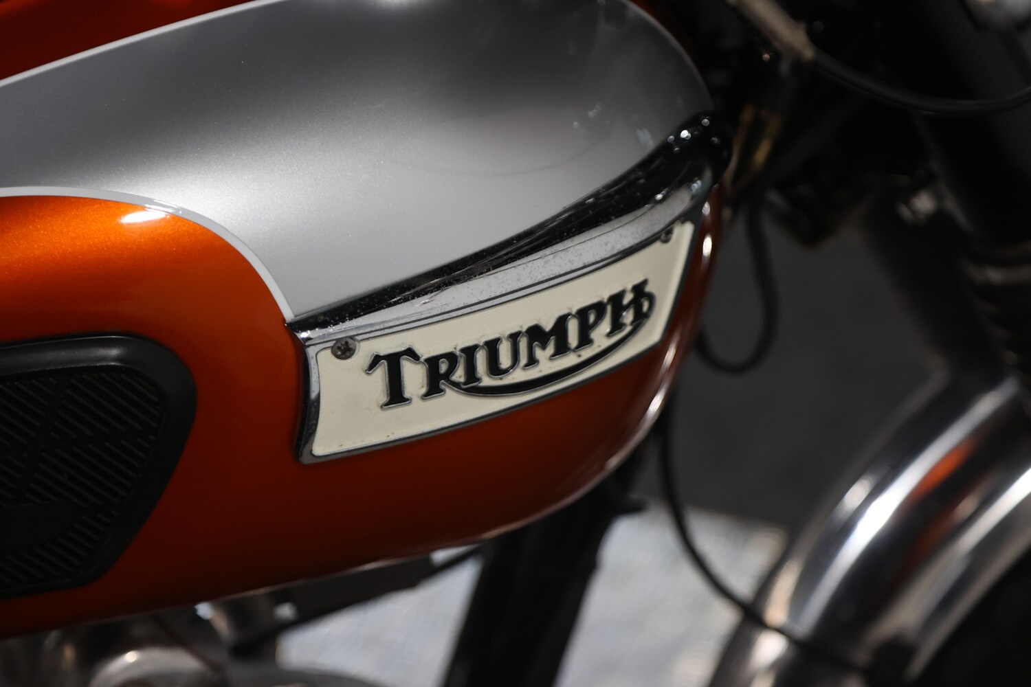 Triumph T100C TROPHY 500