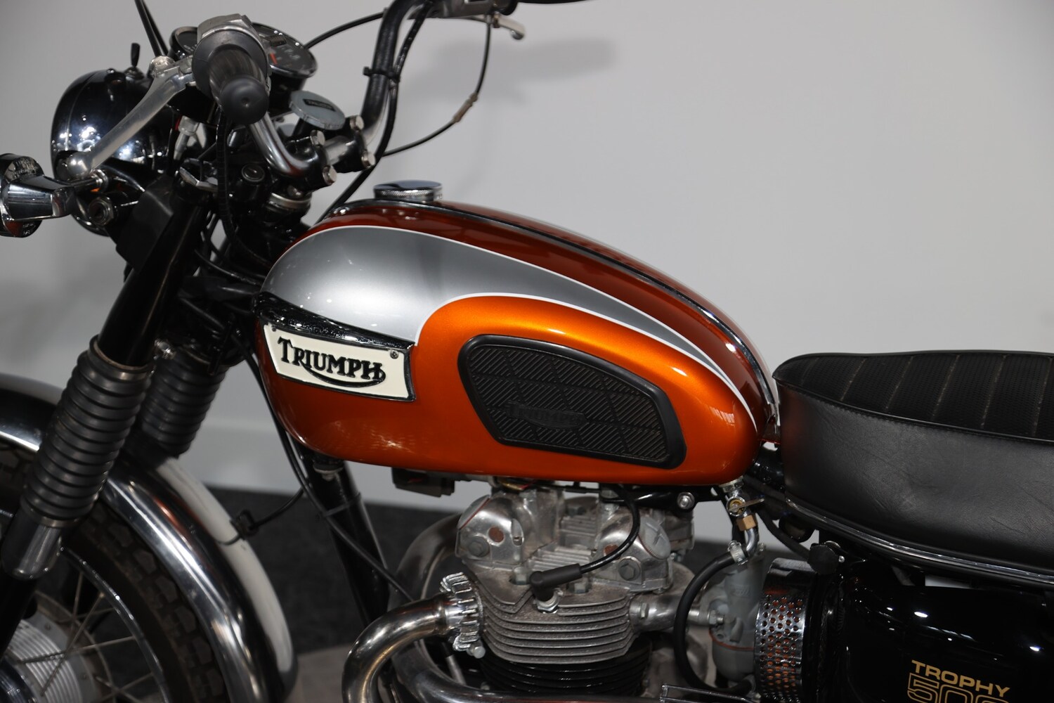 Triumph T100C TROPHY 500