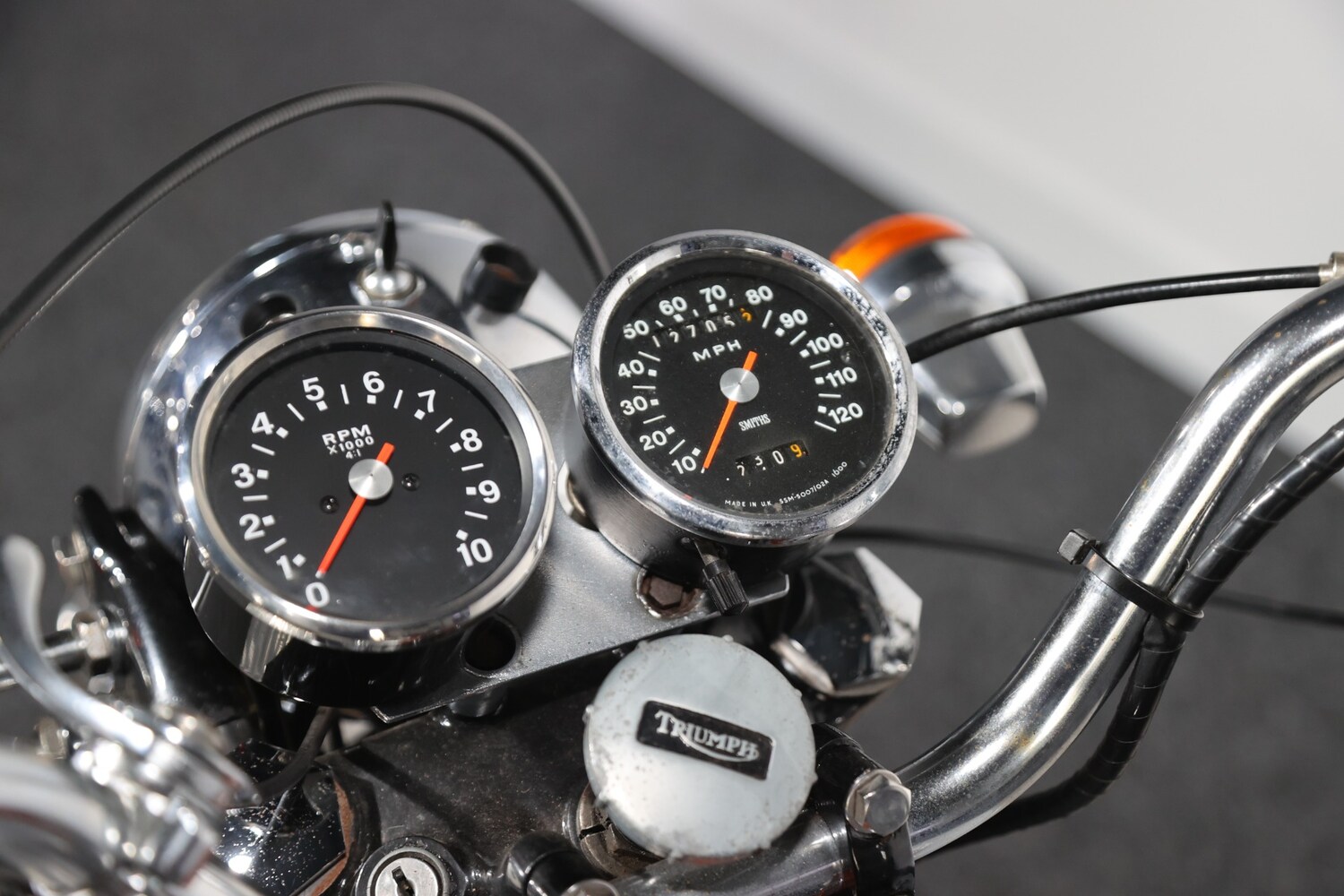 Triumph T100C TROPHY 500