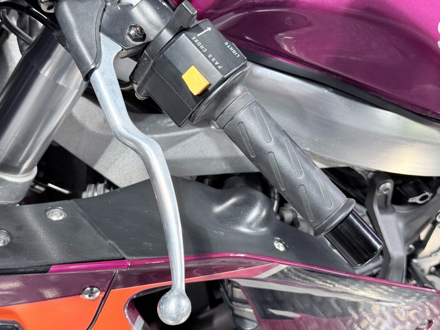 Used Suzuki GSX-R 1995 for sale - 78628152: Photo 6