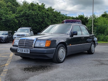 Used Mercedes-Benz E Class 1993 for sale - 79069347: Photo