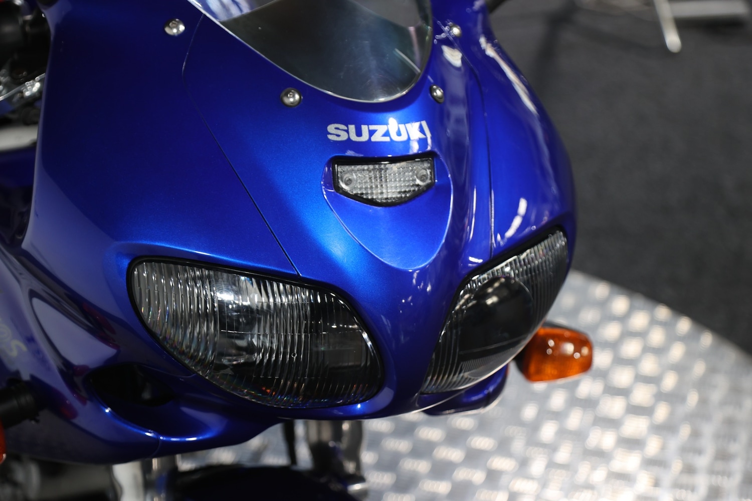 Suzuki SV