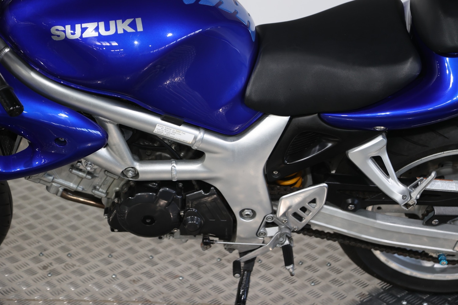 Suzuki SV