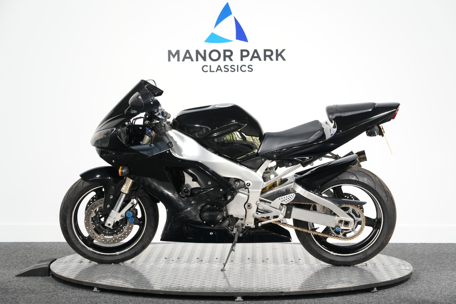 Used Yamaha R1 2002 for sale - 78541813: Photo 2