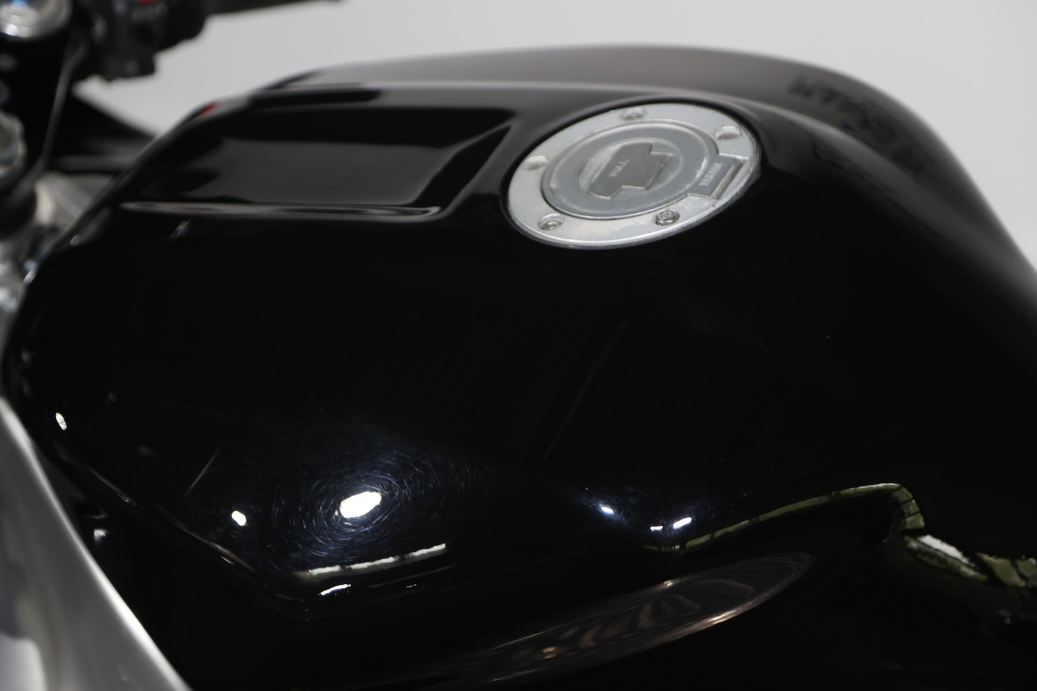 Used Yamaha R1 2002 for sale - 78541813: Photo 4