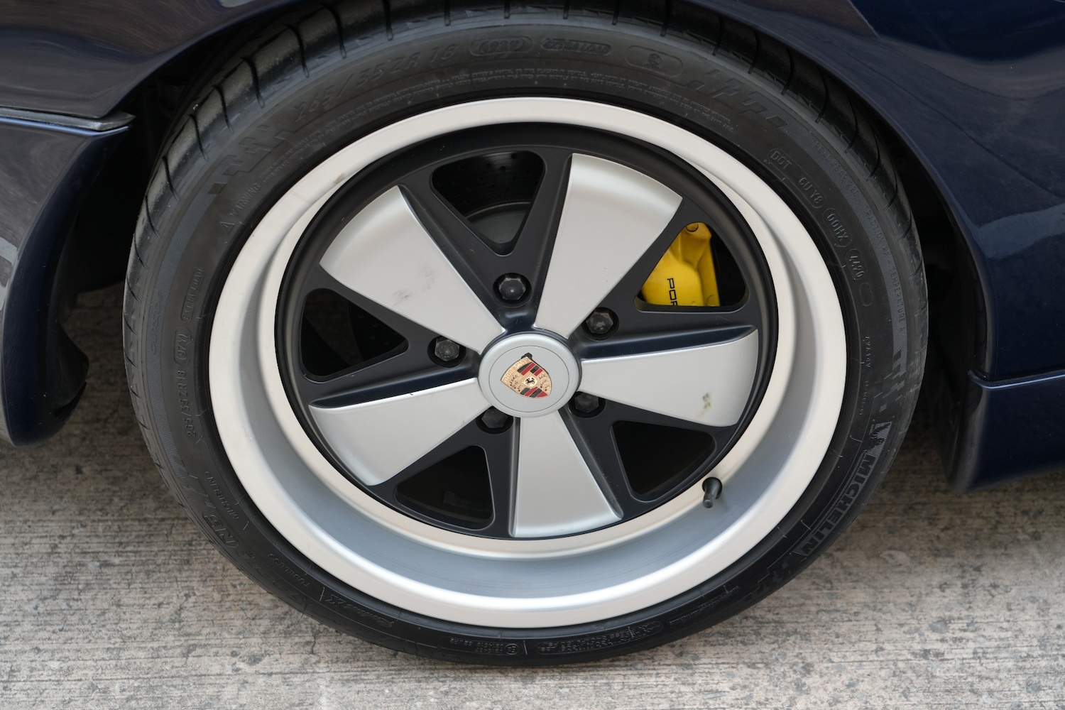 Used Porsche 911 1995 for sale - 76364999: Photo 4