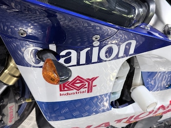 Used Suzuki GSX-R 2000 for sale - bike-78992447: Photo