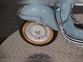 Used Piaggio VESPA 150 2018 for sale - bike-77963837: Photo