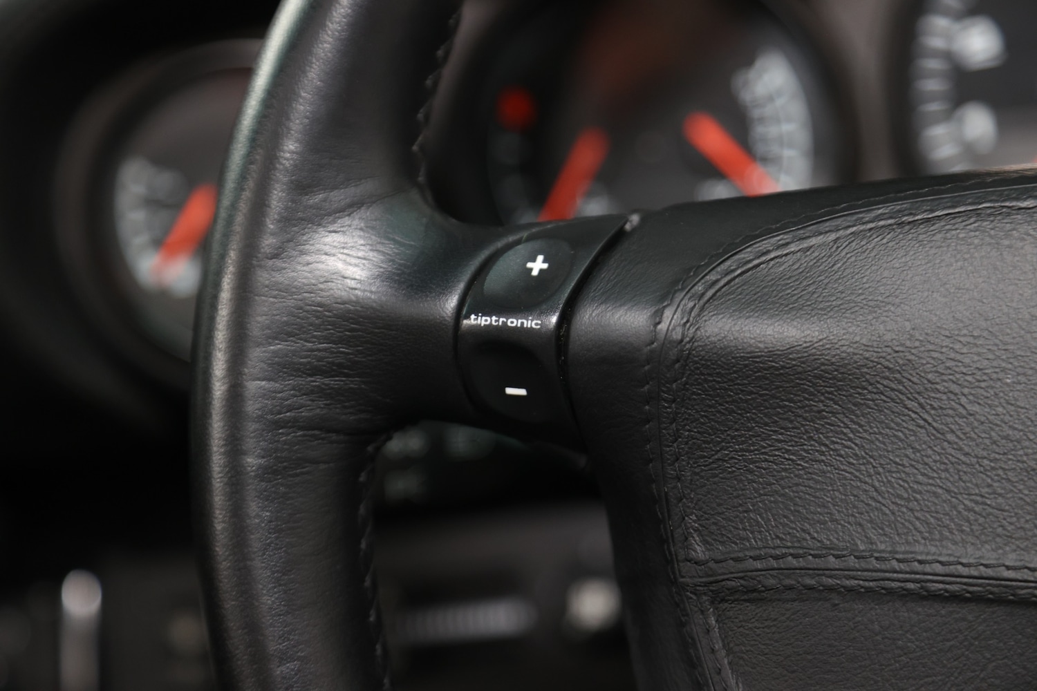 Used Porsche 911 2002 for sale - 76450491: Photo 18