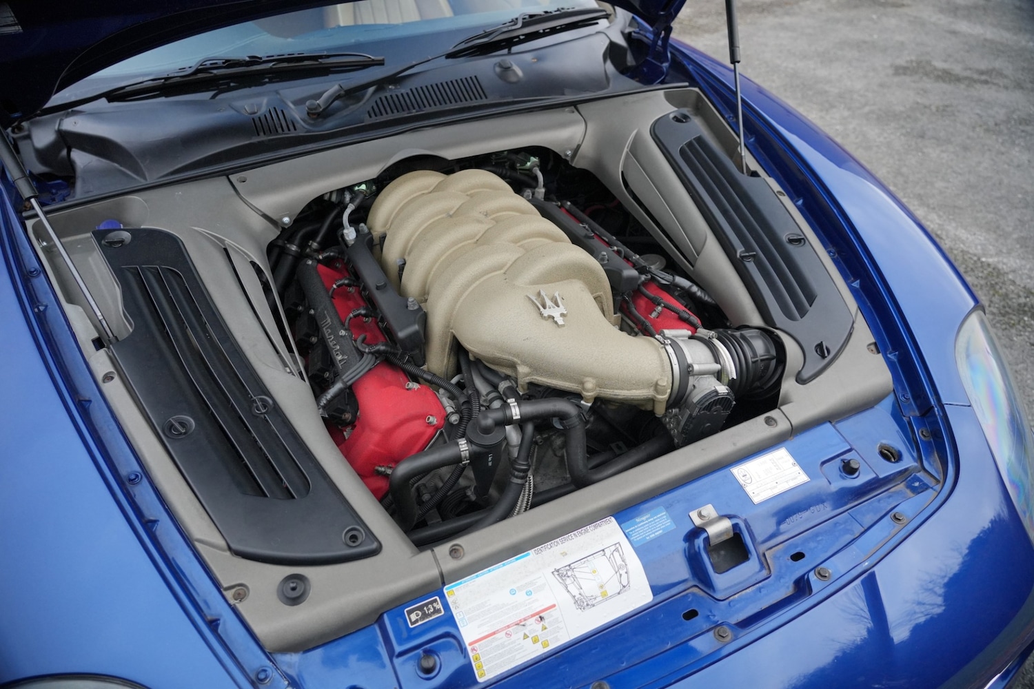 Used Maserati Spyder 2002 for sale - 77461452: Photo 9