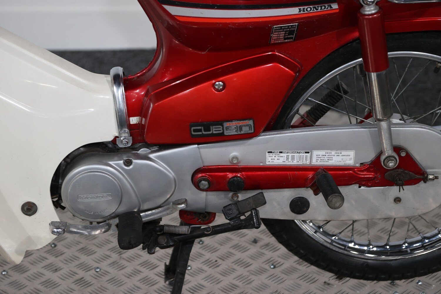 Honda C90