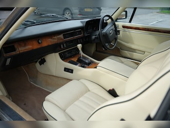 Used Jaguar XJS 1991 for sale - 77349951: Photo