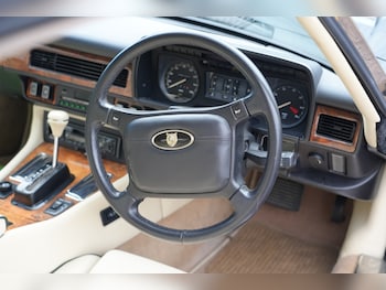 Used Jaguar XJS 1991 for sale - 77349951: Photo