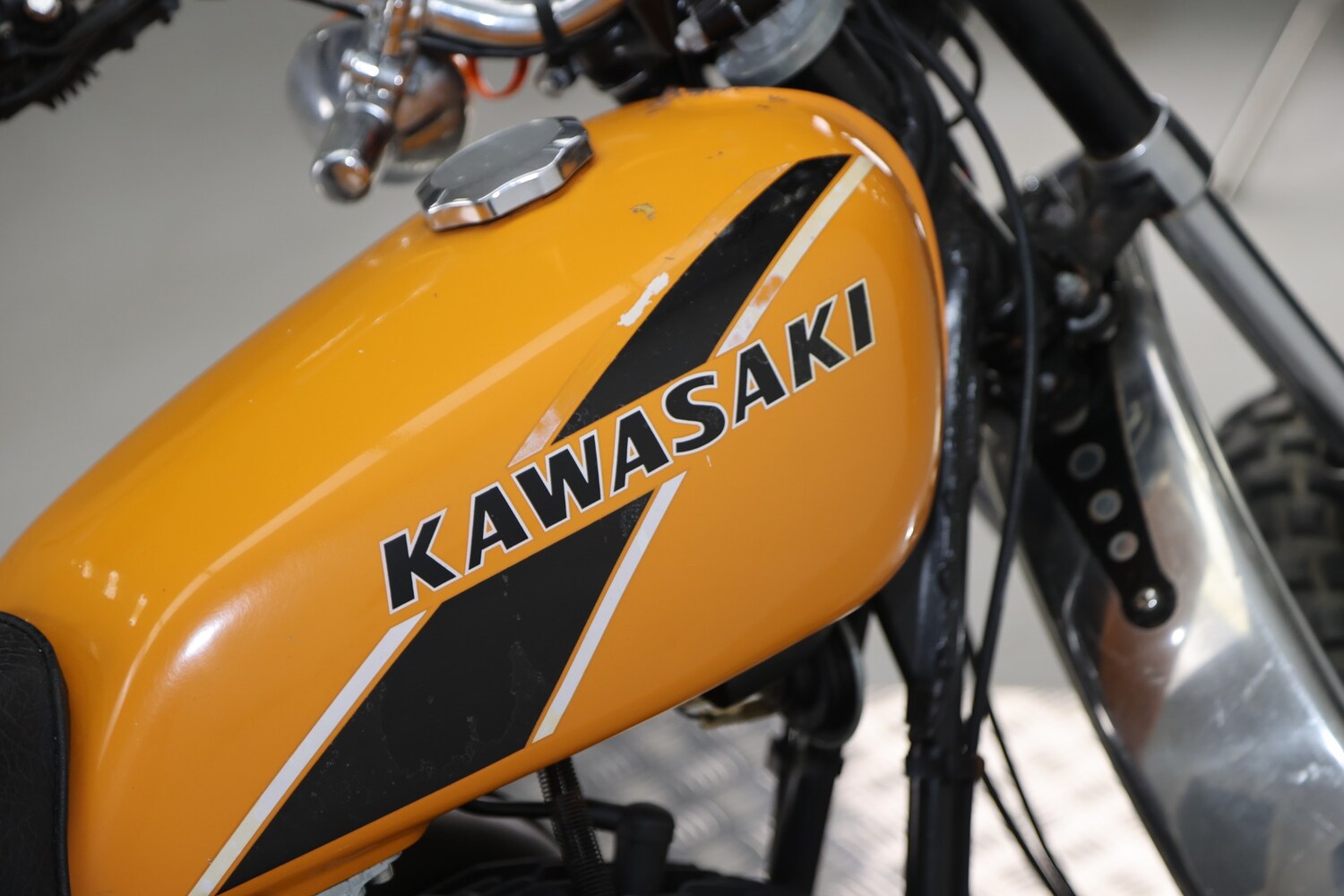 Kawasaki KM100 G4