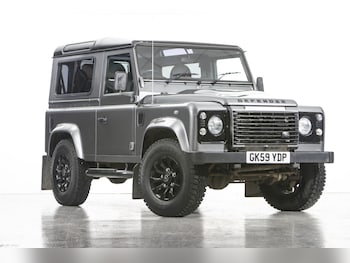 Land Rover Defender feature image