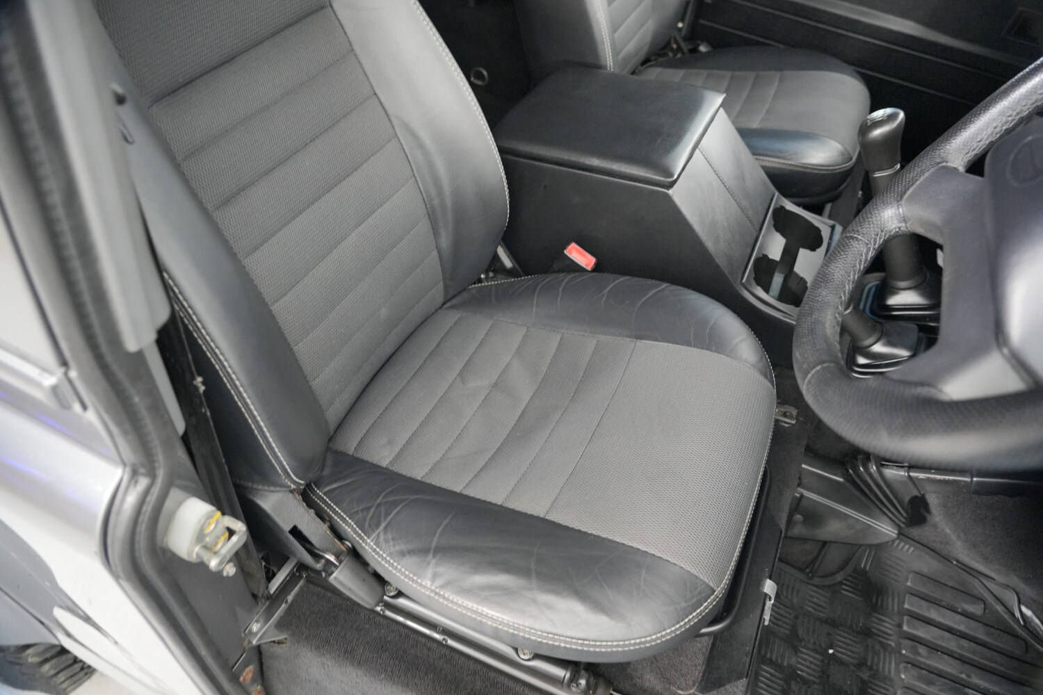 Used Land Rover Defender 2009 for sale - 77504344: Photo 28