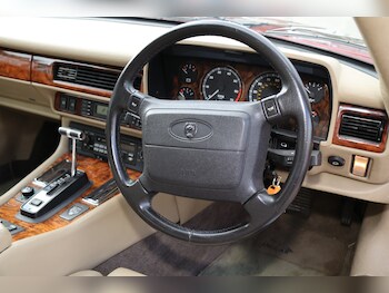 Used Jaguar XJS 1993 for sale - 76252814: Photo