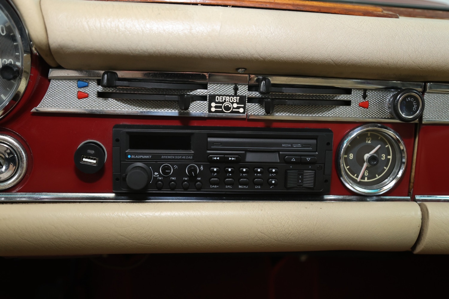 Used Mercedes-Benz 280 SL 2020 for sale - 76492229: Photo 32