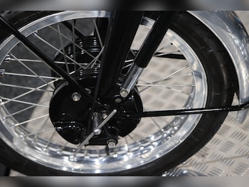 Used VINCENT RAPIDE SERIES C 1951 for sale - bike-78542046: Photo