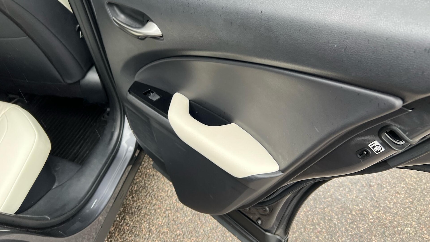 Used Lexus UX 2020 for sale - 76646214: Photo 33