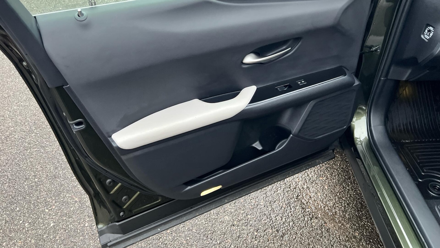 Used Lexus UX for sale - 77345593: Photo 34