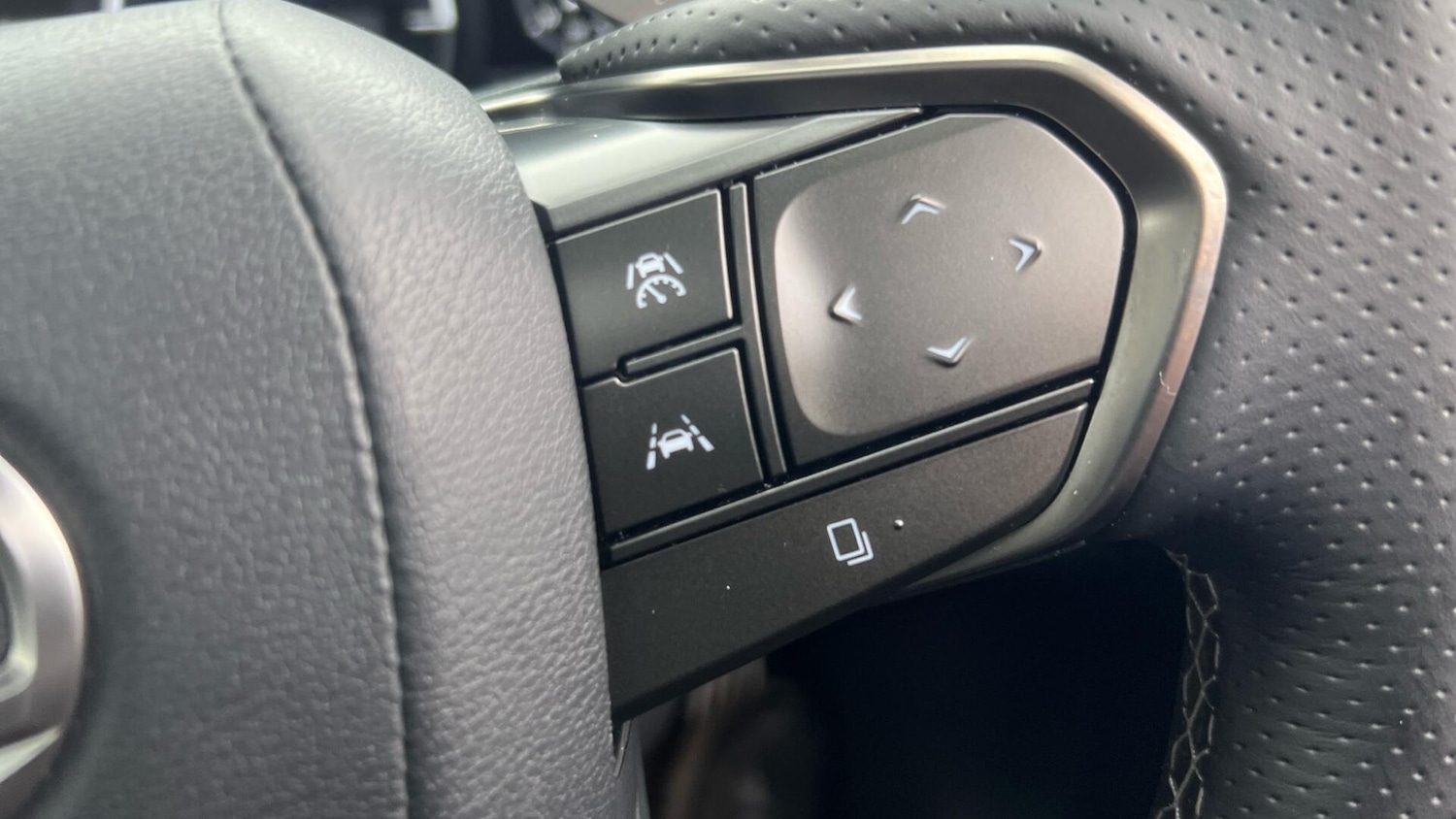 Used Lexus RX 2025 for sale - 77216027: Photo 44