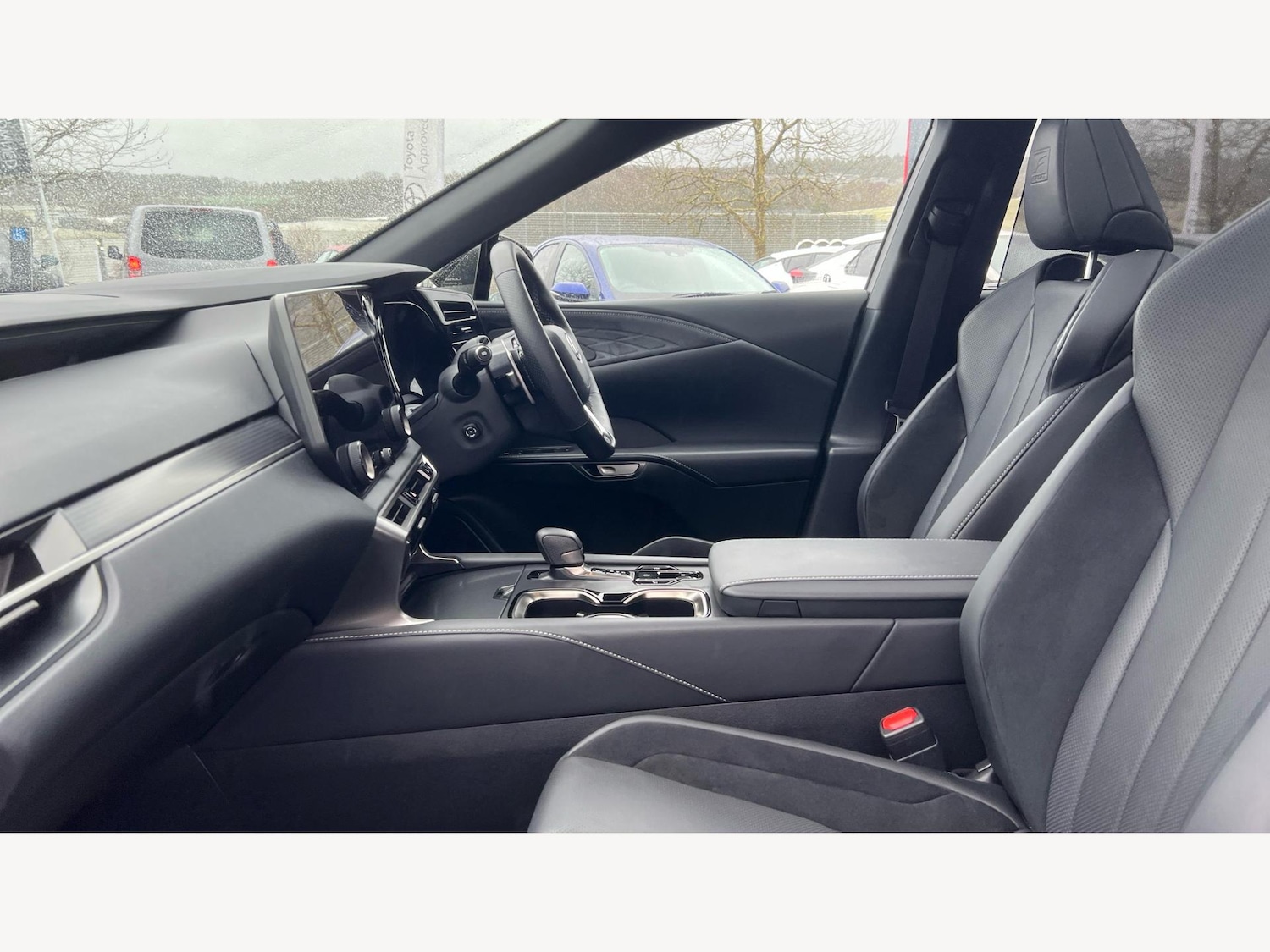 Used Lexus RX 2025 for sale - 77216027: Photo 8