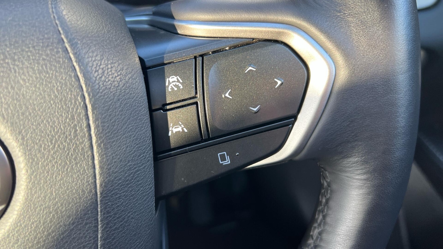 Used Lexus RX 2025 for sale - 77097348: Photo 43