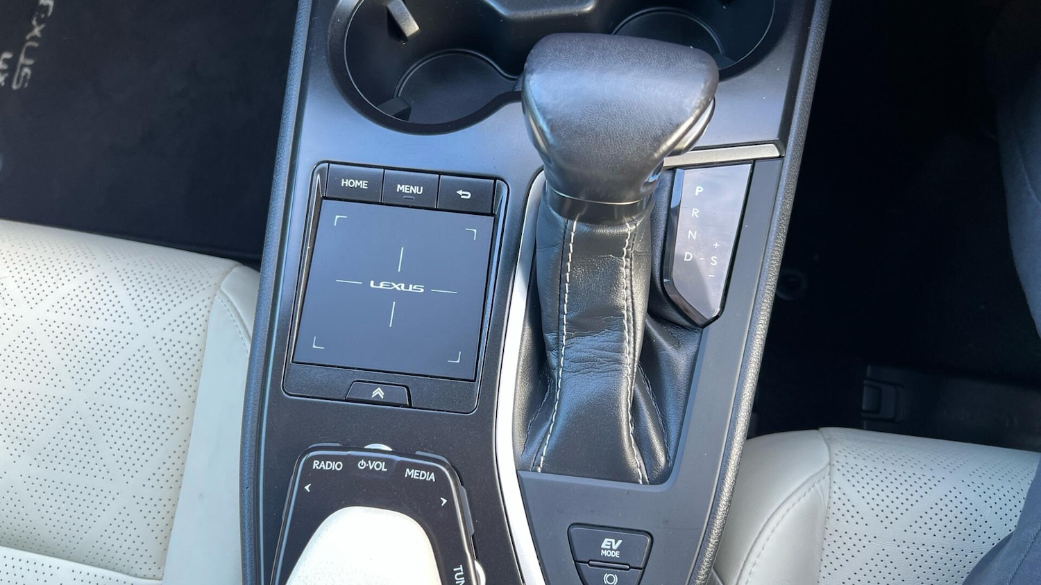 Used Lexus UX 2020 for sale - 77574696: Photo 37