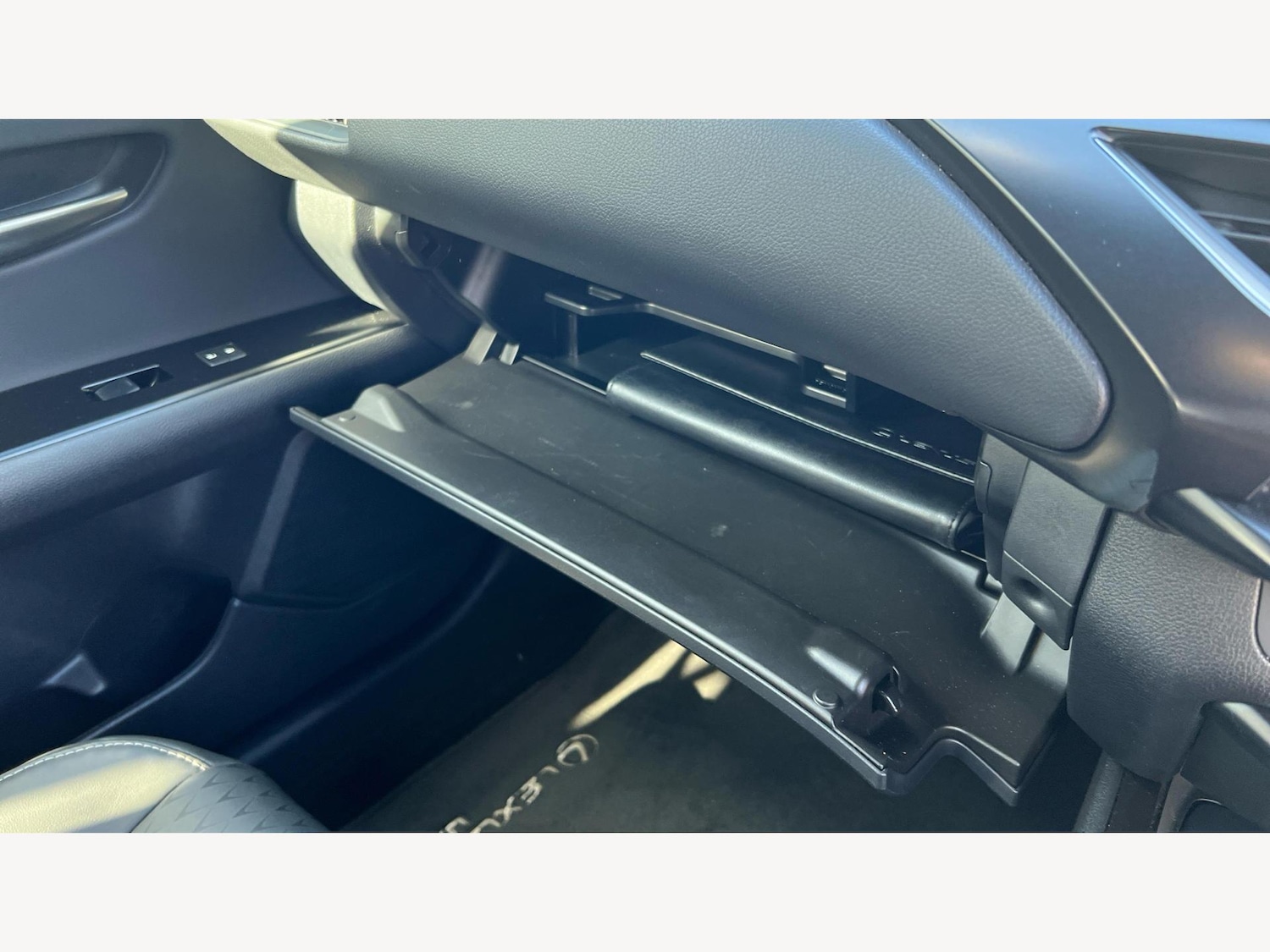 Used Lexus UX 2021 for sale - 76645212: Photo 30