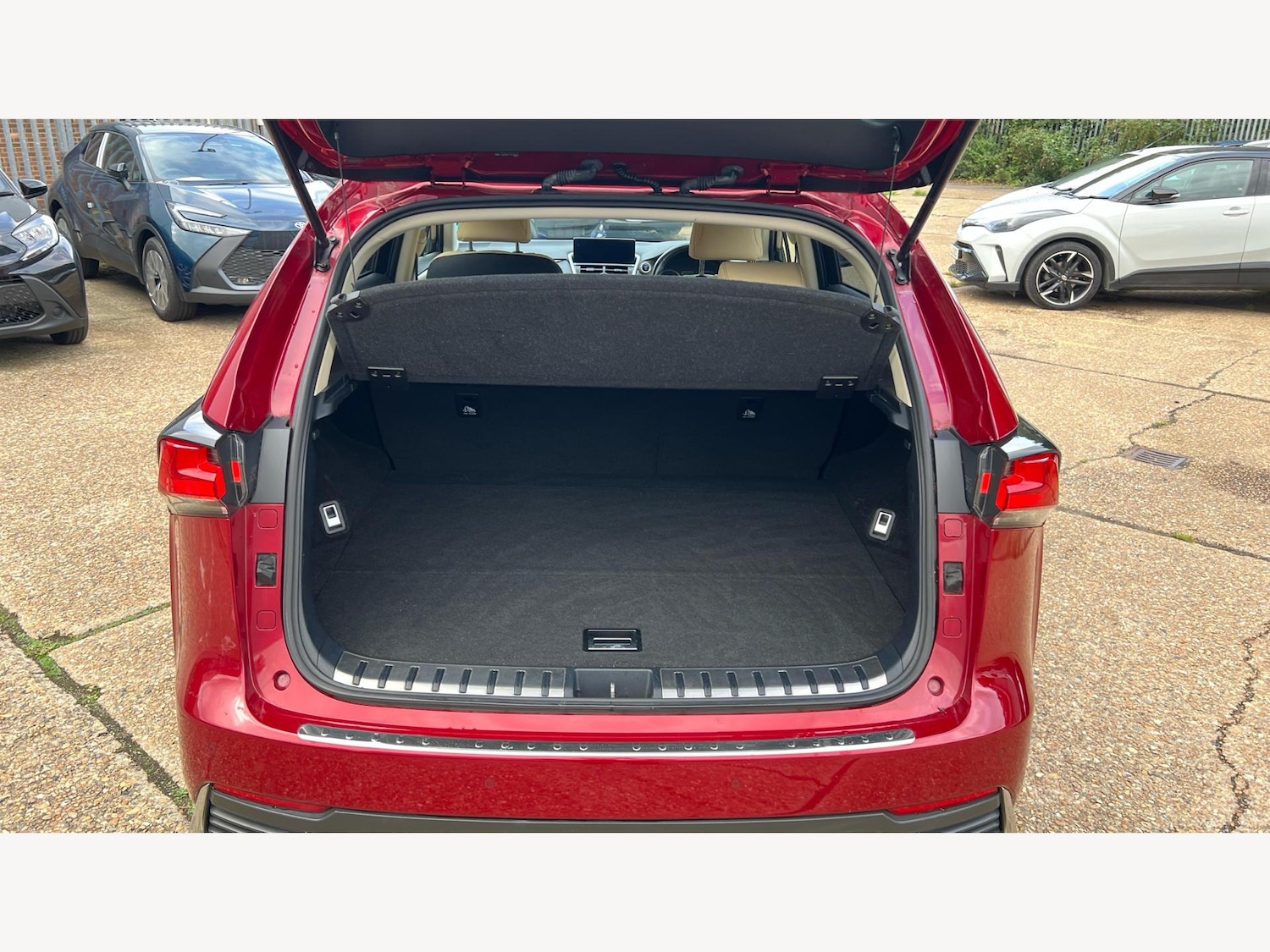 Used Lexus NX 2018 for sale - 76201335: Photo 17