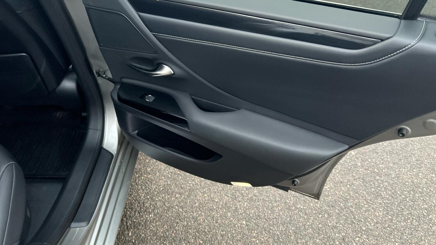 Used Lexus ES 2024 for sale - 76671514: Photo 33