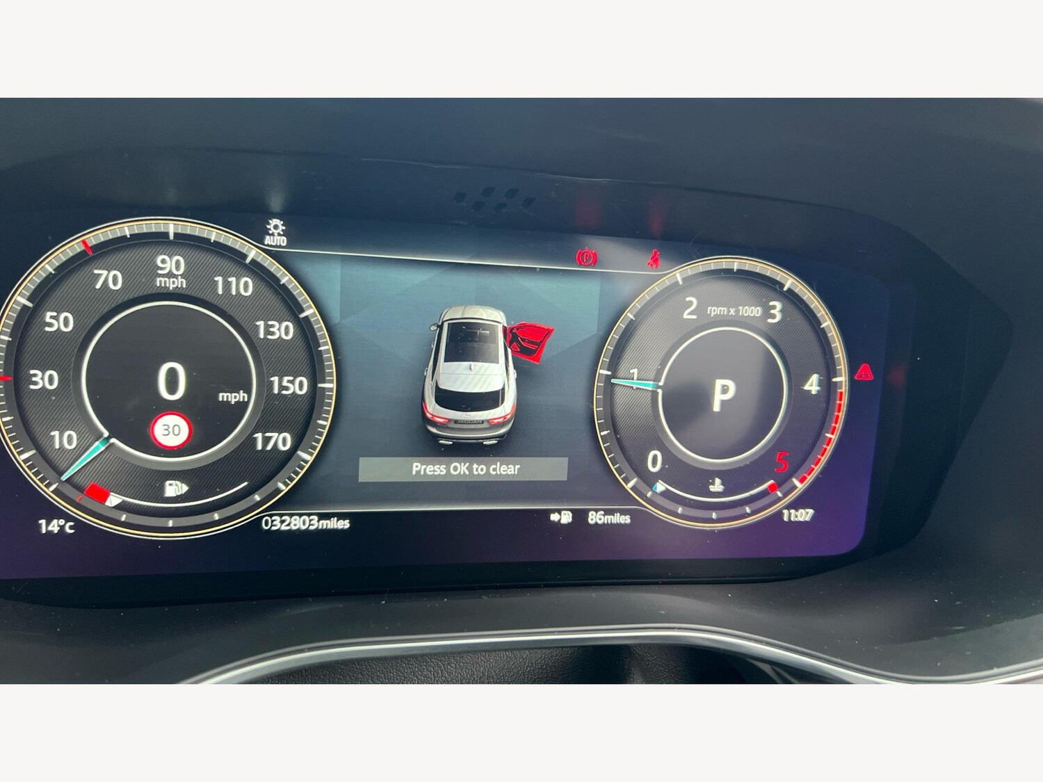 Used Jaguar F-Pace 2022 for sale - 76993216: Photo 14