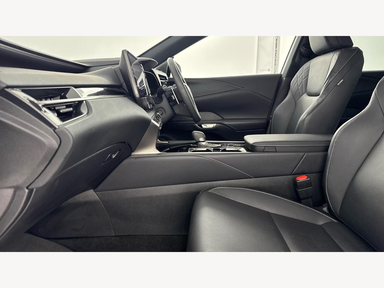 Used Lexus RX 2024 for sale - 77254668: Photo 8