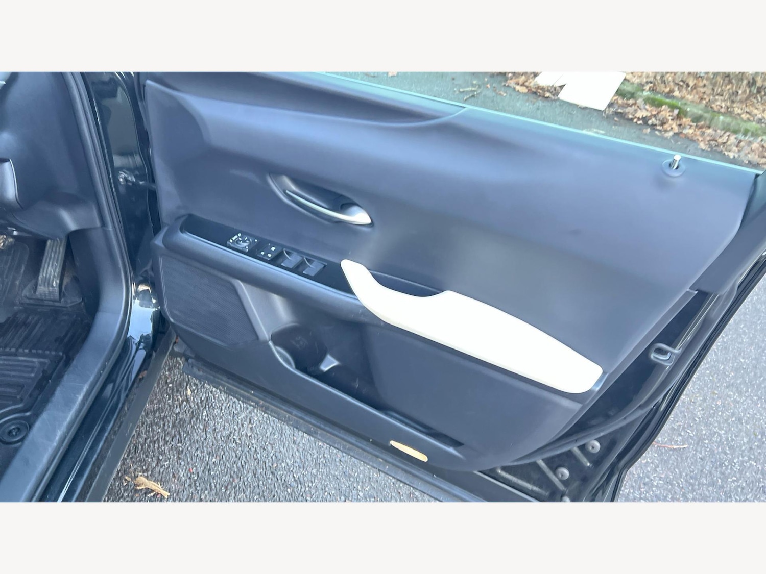 Used Lexus UX 2022 for sale - 77097556: Photo 31