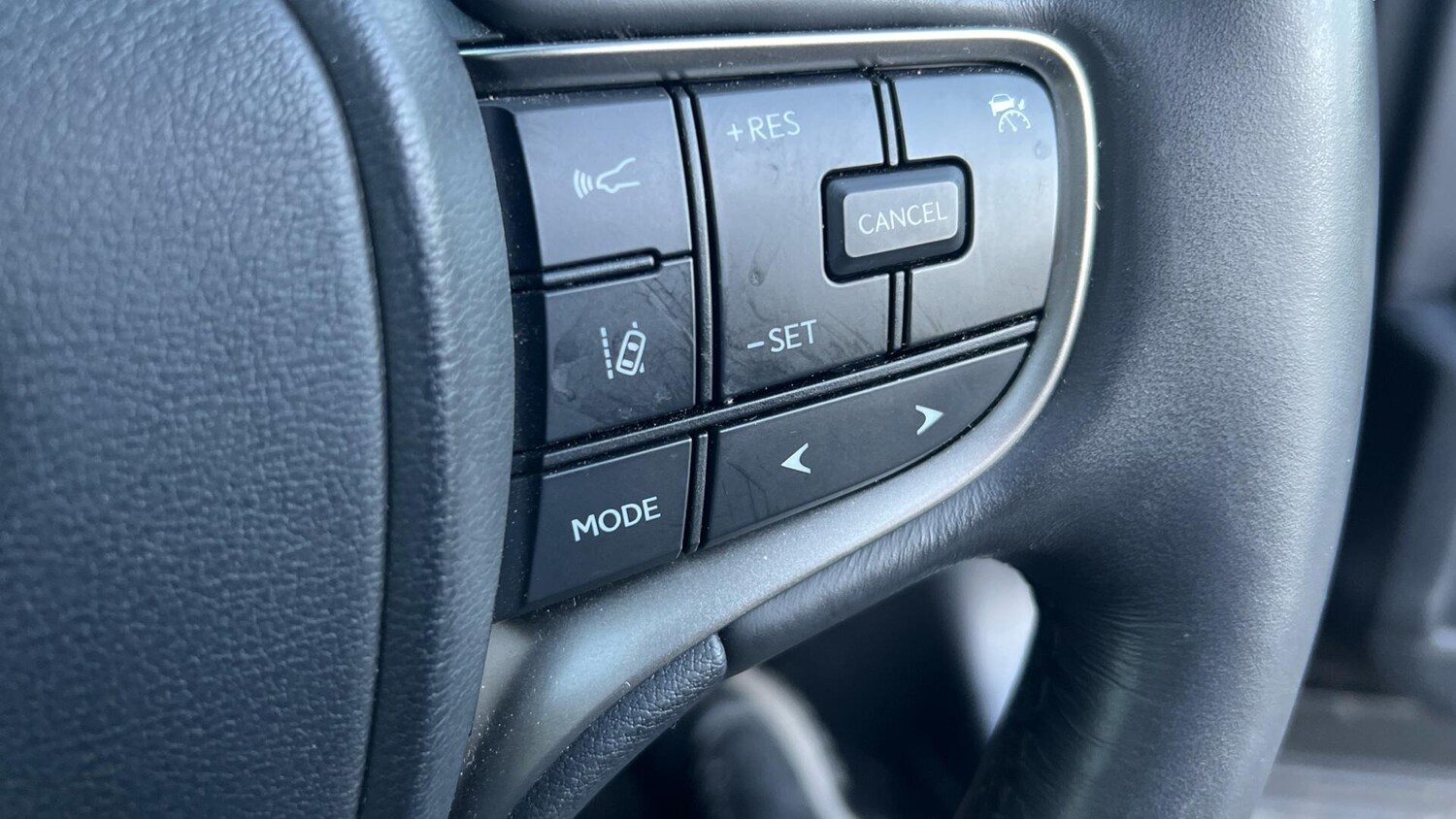 Used Lexus UX 2022 for sale - 77097556: Photo 40