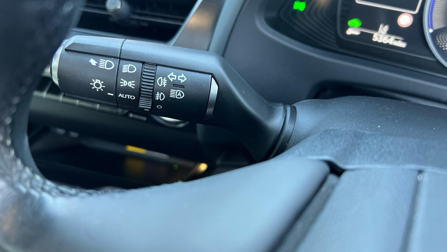 Used Lexus UX 2022 for sale - 77097556: Photo 42