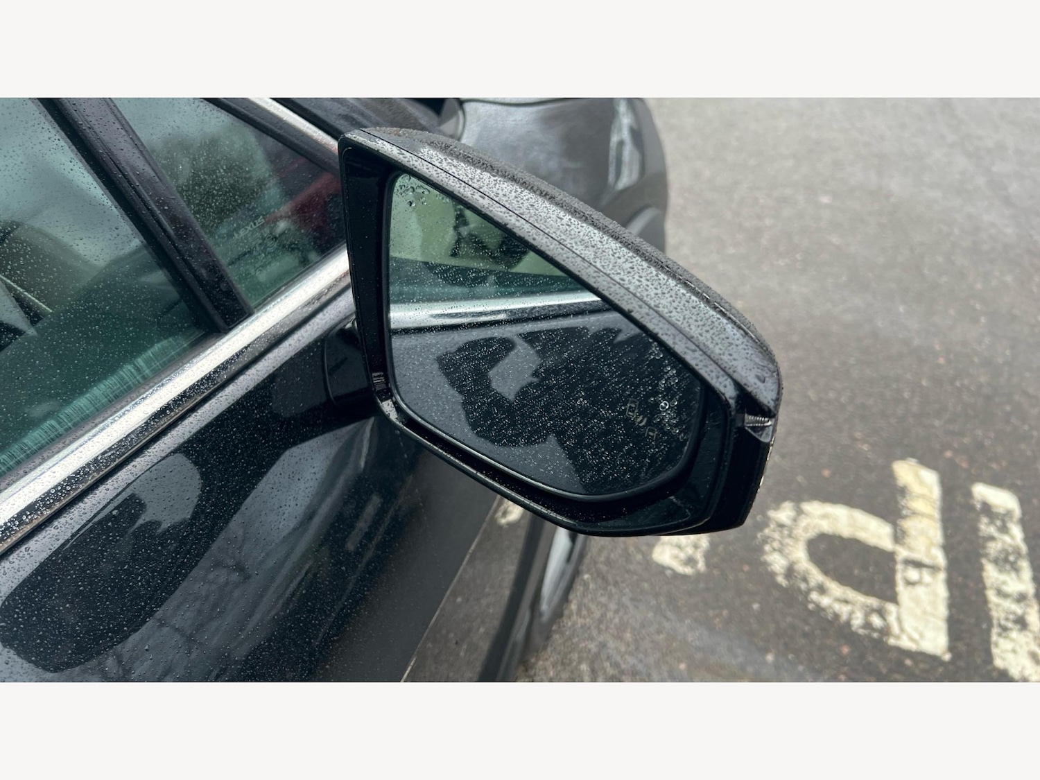 Used Lexus UX 2019 for sale - 77351900: Photo 29